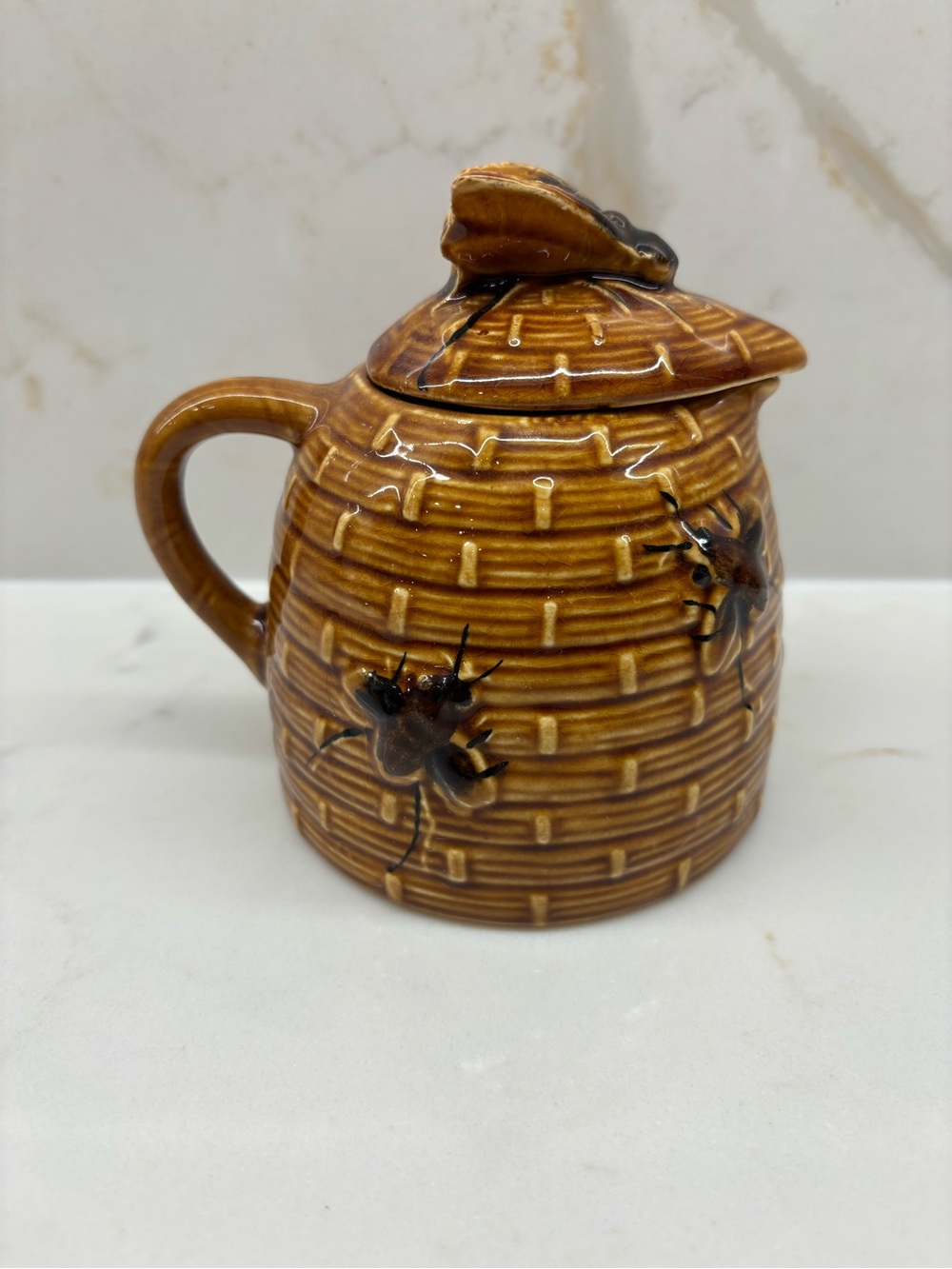 Vintage Brown Glazed Ceramic Honey Pot Bee Hive Jar Pot Raised Bees Cork and Lid